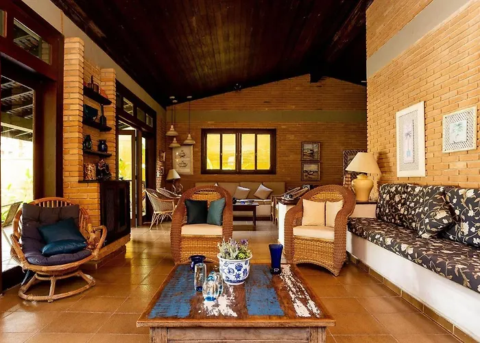Casa Pedra Verde - Casa em Condomínio a 150m da Praia do Lázaro em Ubatuba